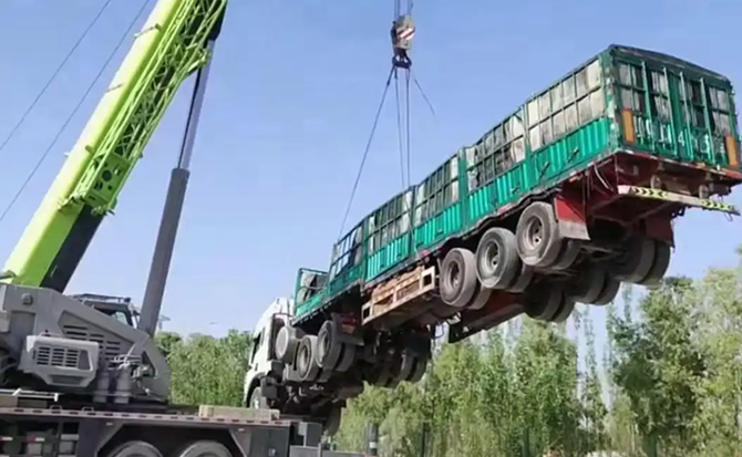 东乡区道路脱困救援案例